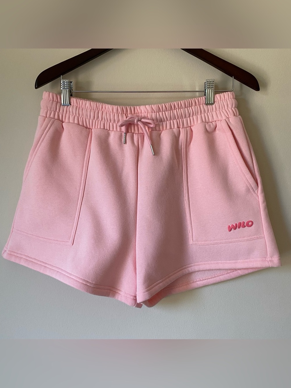 WILO Pink Fleece Jog Shorts Logo Lounge Athleisure Comfy Sweatshorts NWT M - Picture 3 of 12